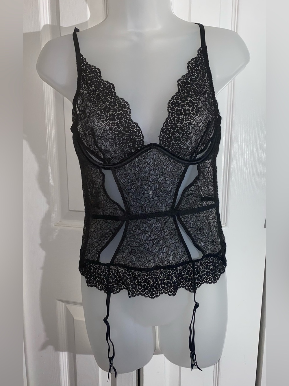 Victoria Secret M Black Piece Of My Heart Floral Lace Embroidered Corset  AA21